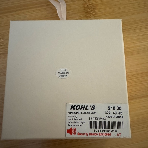 LC Lauren Conrad White Bracelet - Picture 2 of 2